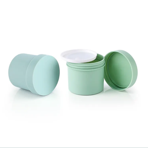 Tarro de crema de plástico de 50g con logotipo personalizado al mejor precio con tapa negra para embalaje de cosméticos Tarro de crema exfoliante fabricado en Pavico Vietnam - Product Image 3