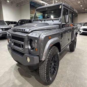 SUPER OFERTA: LA-ND RO-V-ER DE-FEN-DER 110 KAHN 1995 CON KIT DE CARROCERÍA ANCHA, MOTOR V8 PERSONALIZADO, TRANSMISIÓN AUTOMÁTICA Y ASIENTOS DE CUERO - Product Image 1