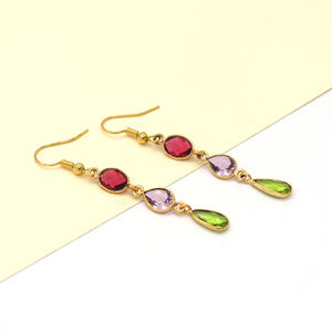 ต่างหูห้อยประดับพลอยหลากสีสไตล์โบฮีเมียนทำมือ |   เพอริดอทสีชมพูฟิวเซีย |   ต่างหูทอง 18K ชุบ ปราศจากนิกเกิล ทำจากทองเหลือง - Product Image 1
