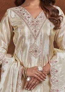 Hermoso último diseñador Kanjivaram Silk Kurti Pant Dupatta Atractivo bordado Trabajo para adultos Mujer Exportador de moda - Product Image 6