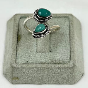 Elegante anillo de plata turquesa con forma de pera, anillo de plata ajustable hecho a mano de Jaipur, joyería de plata turquesa para mujer - Product Image 1