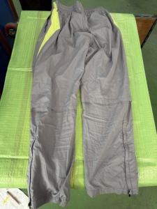 Ropa Usada: Pantalones Deportivos para Adultos - Ligeros - Product Image 3