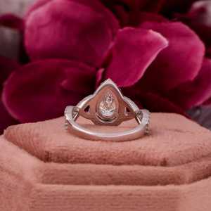 Twisted Shank Pear Shape Lab Grown Diamond Anillo de compromiso Halo Anillo de aniversario - Product Image 6