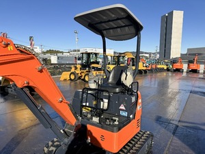 NOUVEAU Hitachi ZX17U-5A Mini-excavatrice d'occasion de 1,7 tonne, importée, compatible JCB, modèle 2025, poids opérationnel de 5 tonnes - Product Image 4