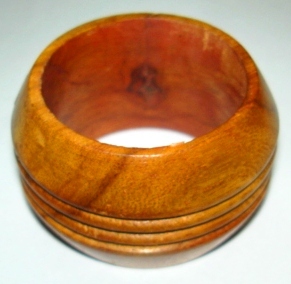 Premium Polished Wooden Napkin Rings with Decorative Accessories for Banquets Hotels & Wedding Export - Product Image 3