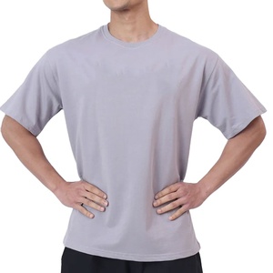 เสื้อผ้าผู้ชาย OEM แบบสั่งทำพิเศษ ทรงหลวม คอปกเรียบ ทรงปกติ สปอร์ต วิ่งได้ ผลิตจากผ้าฝ้าย 100% น้ำหนักเบา 180 กรัม เป็นมิตรต่อสิ่งแวดล้อม - Product Image 1