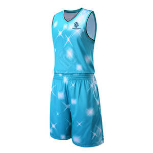 Ensemble d'uniformes de basket-ball personnalisés Impression par sublimation Maillot d'équipe et short Vêtements de sport réversibles - Product Image 2