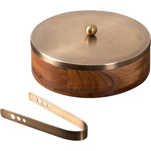 Casserole ronde Chapati Roti en bois de qualité supérieure la plus vendue avec couvercle et pince de créateur en métal plaqué or - Product Image 3