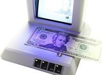 Testeur de billets de banque quadruple simultané Détecteur de faux billets IR Machine Détecteur d'argent UV/WM/IR /MG