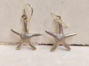 Boucles d'oreilles pendantes en forme d'étoile de mer, bijoux d'inspiration plage, boucles d'oreilles pendantes en laiton faites à la main, style bohème nautique, cadeau côtier pour elle - Product Image 4