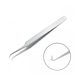 Pince à épiler professionnelle pour salon, personnalisée avec votre logo, plaquée or, avec une prise en main parfaite et durable pour les soins de beauté - Product Image 5