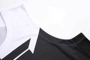 Uniforme de baloncesto personalizable de poliéster 100% transpirable ligero de la mejor calidad para hombres conjuntos impresos que absorben la humedad - Product Image 4