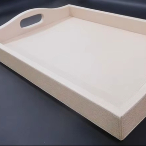 Plateau de service avec design en similicuir - Product Image 1