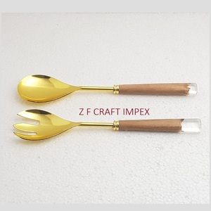 Manche en bois incrustation en métal poignée en résine outils de serveur de salade en acier inoxydable cuillère de service plaquée argent pour hôtels - Product Image 6