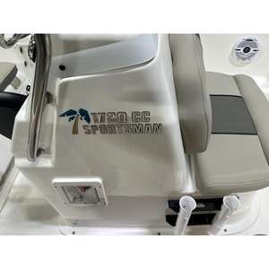 Caja y Bolsa de Pesca para Barcos Key West 2025 de 1720 CC - Product Image 2