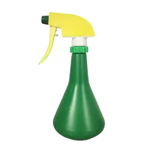 Pulvérisateur à main en plastique Capacité 550 ml Fabriqué en Malaisie Haute qualité Spray pratique Résistant aux produits chimiques Longue durée