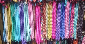 Collier ras du cou ethnique antique en métal plaqué or avec paillettes et perles, perles de lave colorées superposées, style africain, pour femme, vente en gros pour anniversaire - Product Image 5