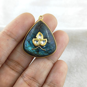 Pendentif en forme de billion de pierres précieuses Labradorite de feu bleu en gros - Product Image 6