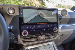 Lexus GX 550 Premium+ 2024, Caja de Cambios Automática, Tracción en las Cuatro Ruedas, Cuero Oscuro, Turbo, R18, Aluminio, Certificado, Limpio y en Buen Estado - Product Image 6