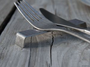 ที่วางช้อนส้อมโลหะสำหรับรับประทานอาหารชั้นดีให้การทำงานที่ดูดีและน่าเชื่อถือสำหรับทุกหลักสูตร - Product Image 3