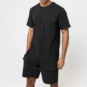 Camiseta básica de corte REGULAR con bolsillo en el pecho, camisetas con pantalones cortos, conjunto de traje de chándal de verano con logotipo personalizado - Product Image 3