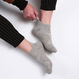 Venta al por mayor de calcetines deportivos tobilleros con logotipo personalizado Unisex de secado rápido elástico suave algodón pies calcetines cuatro estaciones calcetines deportivos de alta calidad - Product Image 4