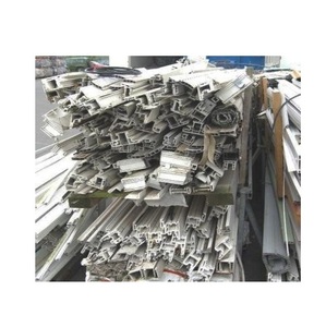 Déchets de profilés PVC blancs propres pour fenêtres/portes, destinés à l'exportation. - Product Image 2