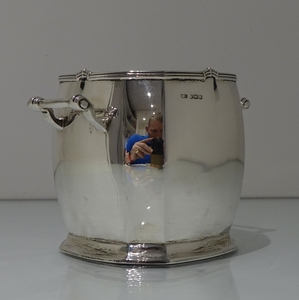 Fancy Shiny Polish Custom Round Wine Bucket with Brass Handle Modern Champagne Bucket Wine Bucket Fancy Champagne <b>Tub</b> Modern <b>Tub</b> - Product Image 6