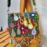 Pochette élégante en daim avec perles et broderies demi-lune pour femme, style ethnique, décontractée, pour soirée, mariage indien, vente en gros