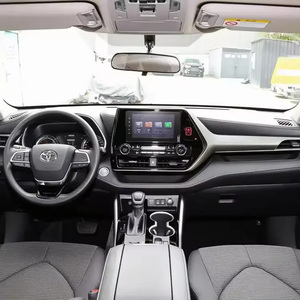 Voiture d'occasion de haute qualité 2025 >8L 5 places, conduite à gauche, sièges en cuir, automatique, toit ouvrant panoramique, caméra de recul - Product Image 4