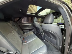 รถเล็กซัส RX 350 ปี 2017 รุ่น F SPORT สีดำ ตัวเต็มอุปกรณ์ - Product Image 3