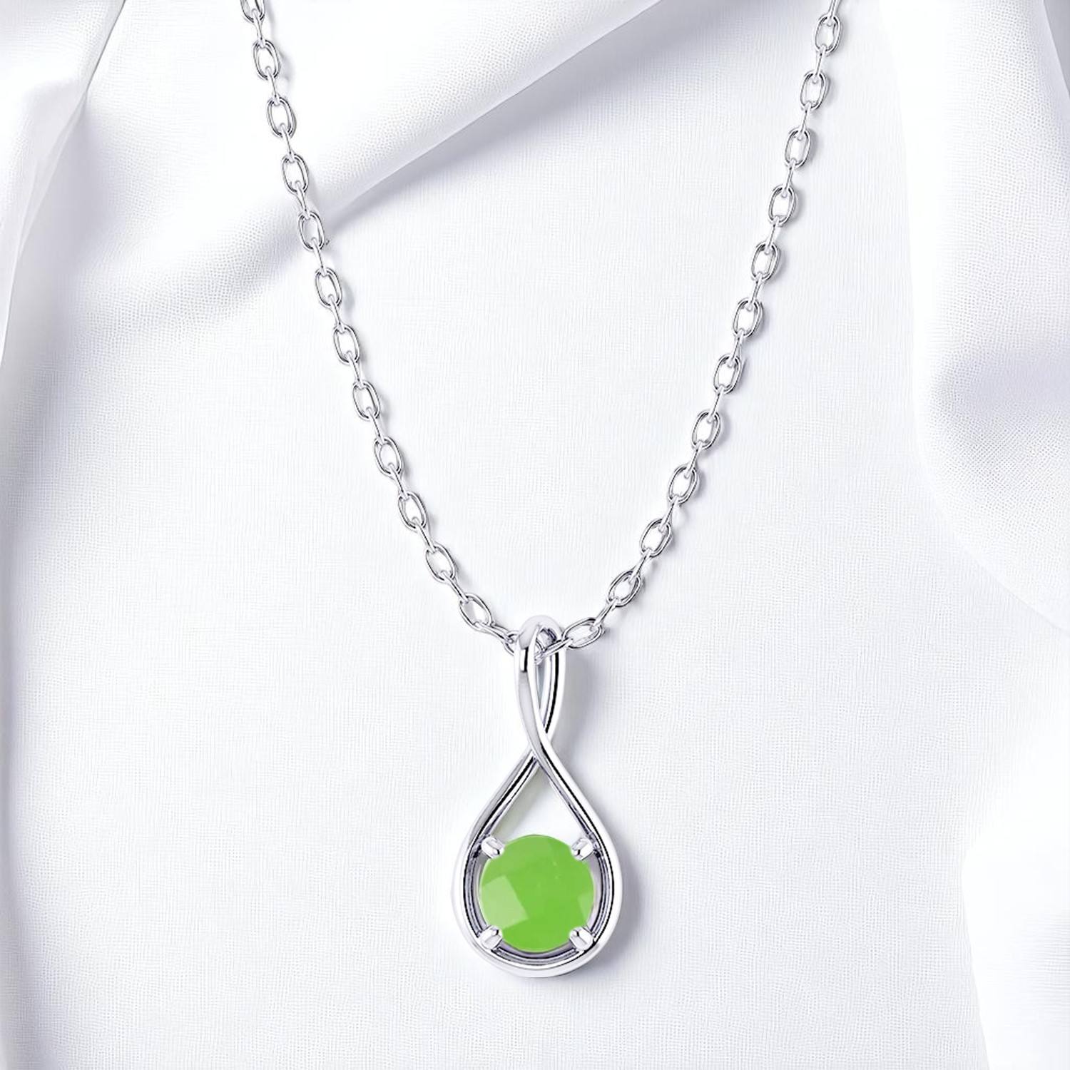 พลอยคาลซิโดนีสีเขียว