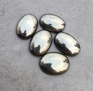 คุณภาพ 3A + 100% ไพไรต์ทองคําธรรมชาติธรรมชาติรูปไข่ Cabochon แบนกลับปรับเทียบอัญมณีหลวมในราคาขายส่ง OEM จํานวนมาก - Product Image 2
