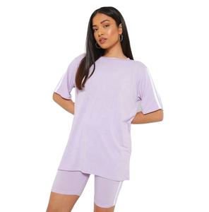 Conjunto de pantalones cortos de entrenamiento informal para mujer con Micro Mini Shorts Camiseta de manga corta Logotipo personalizado Conjunto de diadema de 2 piezas ligero - Product Image 1