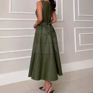 Robe en cuir décontractée pour femme, en cuir souple, longueur totale, look décontracté et tendance - Product Image 5