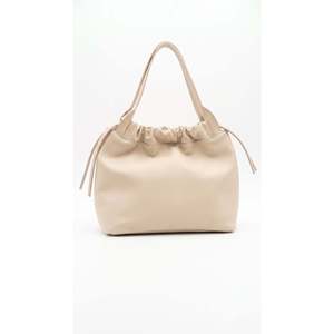 Soft Handbag in Genuine Dollaro Leather - Made in <b>Italy</b> - Art. 26100 - Product Image 1