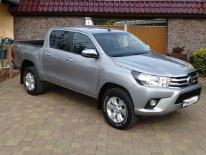 โตโยต้าไฮลักซ์รถเบนซิน AWD คู่แบบแมนนวลพร้อมเครื่องยนต์8L พวงมาลัยมือข้างซ้ายหนังสีดำ - Product Image 2