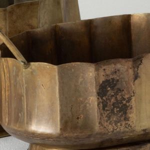 Ensemble de 3 vases de table et de sol en métal de luxe moderne faits à la main, décoration d'intérieur WB INC INDIA, couleurs personnalisées - Product Image 3