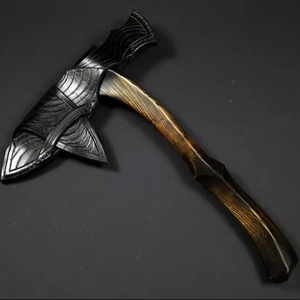 Hacha de acero personalizada de alta calidad OEM ODM con mango de madera de Fresno y cubierta de cuero negro uso multiusos - Product Image 1