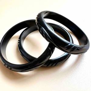 Unique <b>Resin</b> Bangles for Girls with Real Petals Embedded in <b>Clear</b> Glossy Finish for Daily Use - Product Image 3