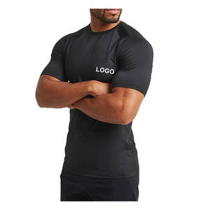 T-shirt Gym Fit avec logo personnalisé pour hommes athlétiques et musclés Vêtements de sport 100% coton tricotés à séchage rapide avec manches serrées - Product Image 2