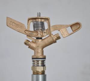 Sistema de riego por aspersión de jardín de alta calidad Aspersor de impacto giratorio de 360 grados de agua disponible en cantidad a granel - Product Image 4