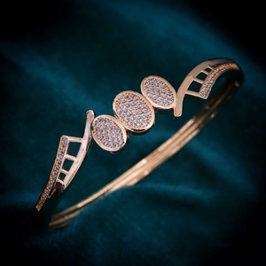 Gold Plated Oval Motif <b>Bracelet</b> with Cubic Zirconia (AD) <b>Stone</b> High Quality Alloy Designer Jewelry - Product Image 1