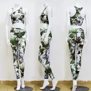 กางเกงออกกำลังกายของผู้หญิงกางเกงออกกำลังกายขนาดกลางพิมพ์ลายดอกไม้พิมพ์ซับลิเมชันปรับแต่งได้ - Product Image 5