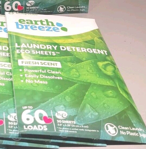 Feuilles de lessive solides Earth Breeze écologiques, parfum frais, 30 dosettes, technologie sans liquide pour 60 lavages - Product Image 3