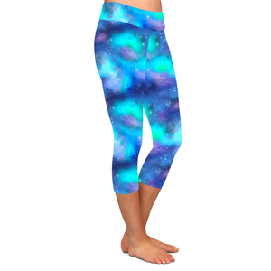 Leggings imprimés galaxie bleue, nouvelle arrivée, qualité supérieure, matière douce, leggings capri personnalisés pour femmes, sublimés, pour la gym et le fitness - Product Image 3