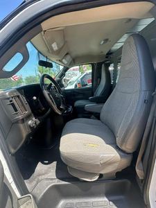 ใช้ lhd/rhd 2017 GMC SAVANA Cargo 2500ขยาย RWD - Product Image 4