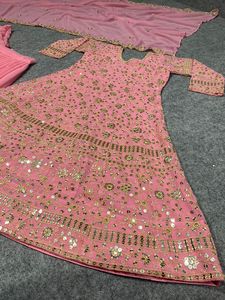Faux Georgette Lehenga Choli ดีไซน์ล่าสุด,พร้อมงานปัก Dupatta และ Zari จากอินเดีย - Product Image 6
