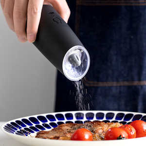 Juego de Molinillos Eléctricos Inteligentes para Sal y Pimienta, Gran Capacidad, Grosor Ajustable, Recargables por USB, para Cocina, Hogar y Barbacoa - Product Image 3