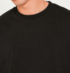 ชุดเสื้อยืดและกางเกงขาสั้นลำลองผู้ชายผ้าถักระบายอากาศได้ดี น้ำหนัก 180 กรัม ผลิตจากโพลีเอสเตอร์/คอตตอน พิมพ์ลายด้วยความร้อน พร้อมโลโก้แบบกำหนดเอง - Product Image 5